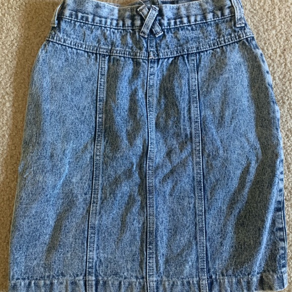 Zip-Up Acid Wash Jean Skirt - Picture 3 of 7